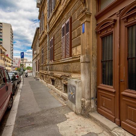 Quiet Center Apartments Rijeka Luaran gambar