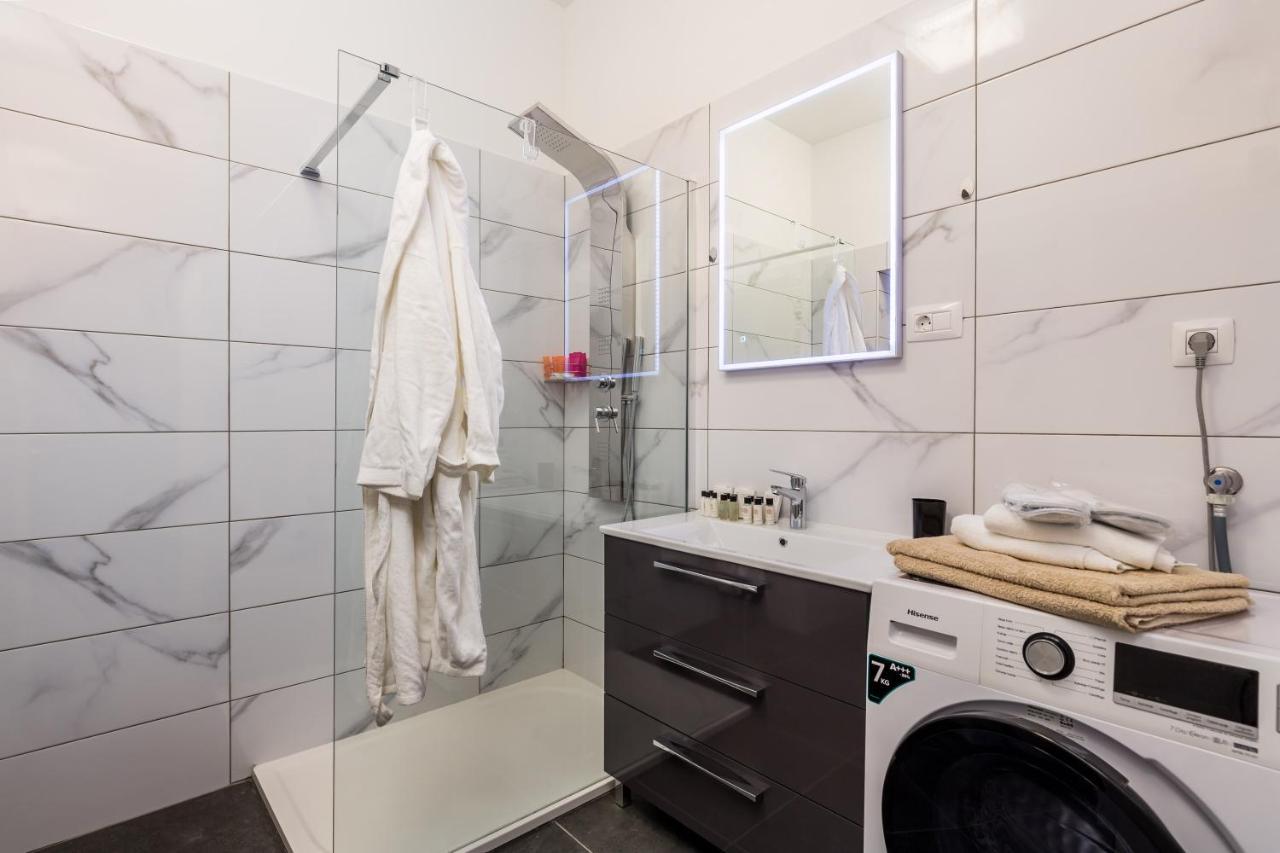 Quiet Center Apartments Rijeka Luaran gambar