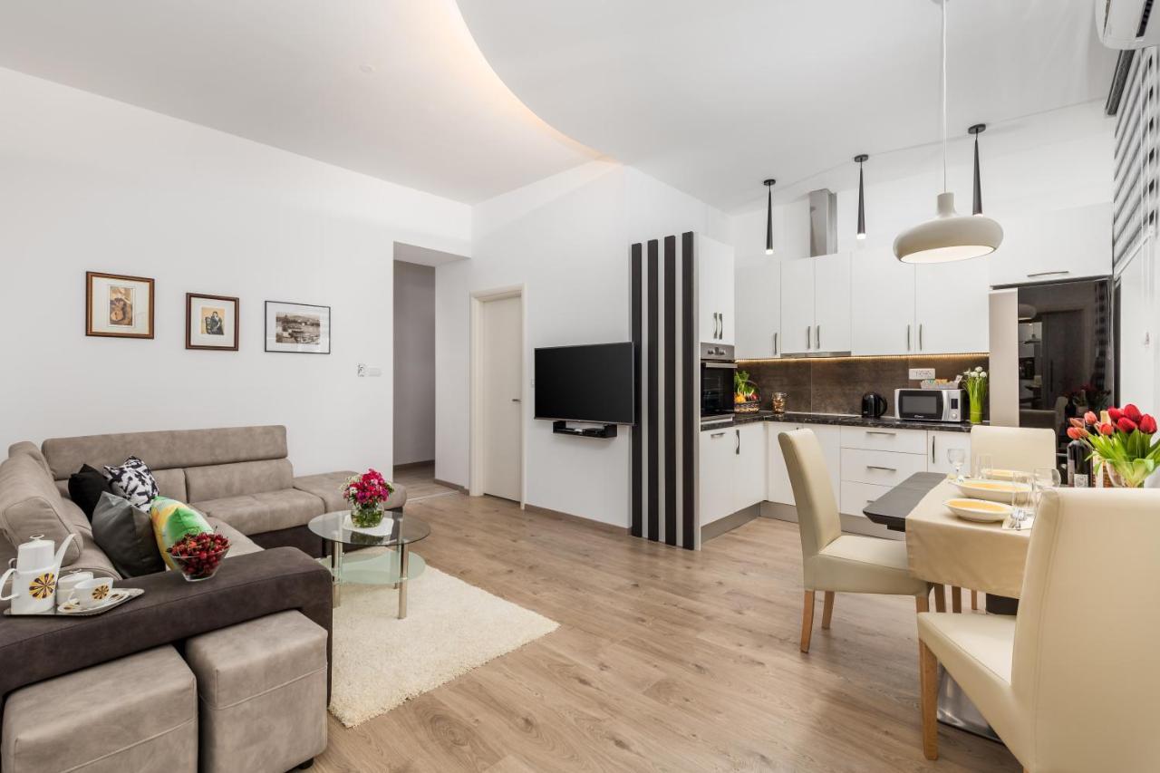 Quiet Center Apartments Rijeka Luaran gambar