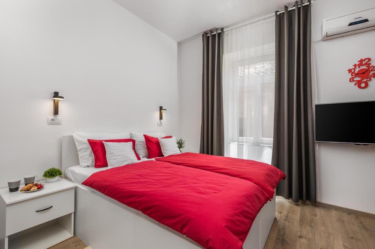 Quiet Center Apartments Rijeka Luaran gambar