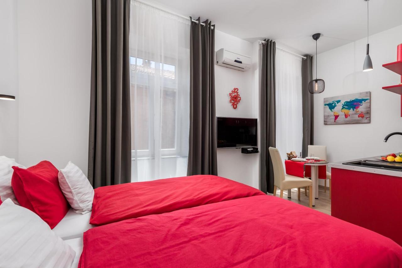 Quiet Center Apartments Rijeka Luaran gambar